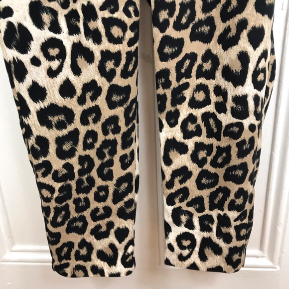 Banana Repub Hayden Tapered-Fit Leopard Ankle Pant - Picture 6 of 8
